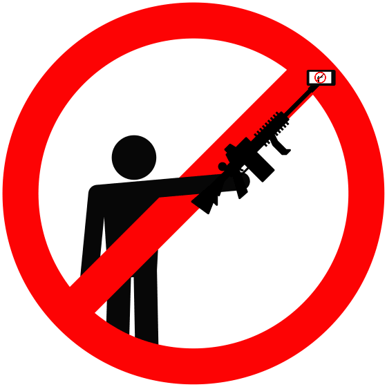 Polícia renova arsenal com pau de selfie de longo alcance