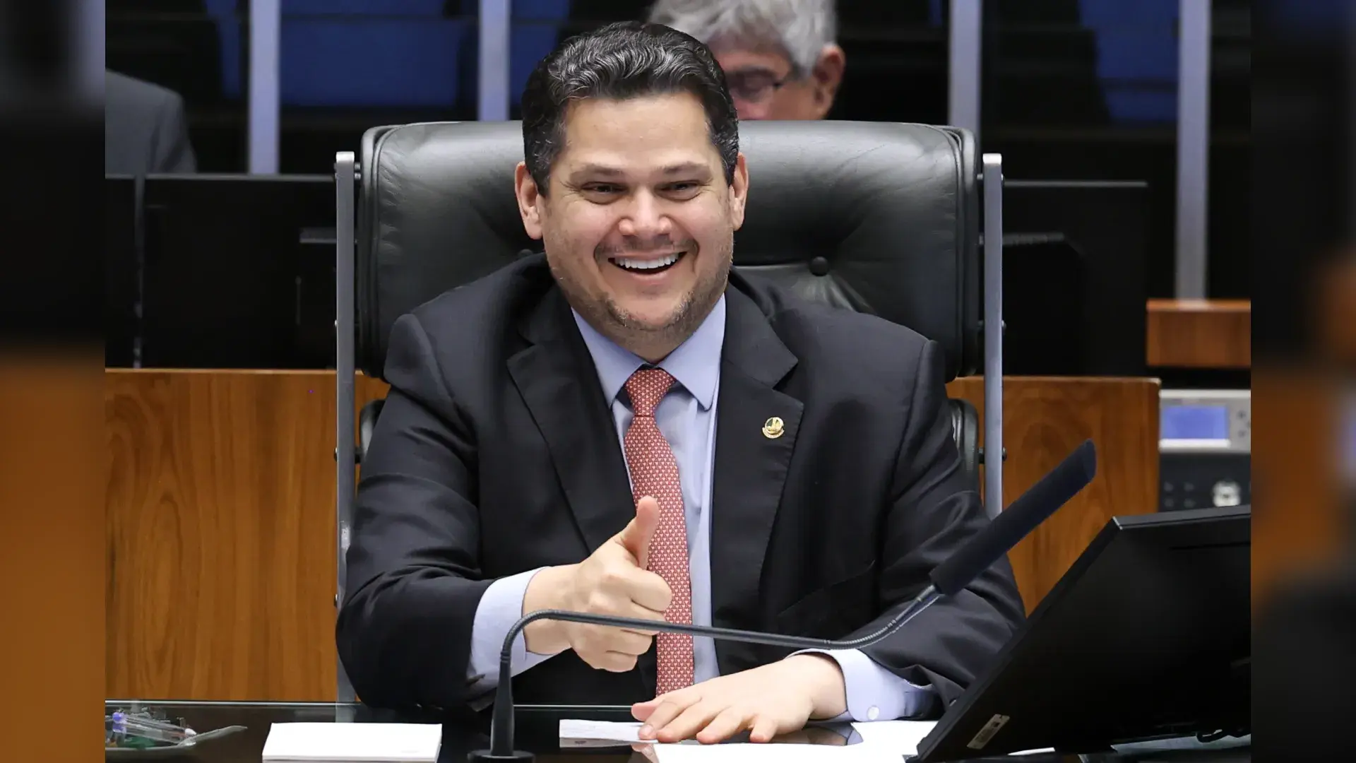 Congresso escancara repasses a municípios antes das eleições – Meio Congresso escancara repasses a municípios antes das eleições – Meio